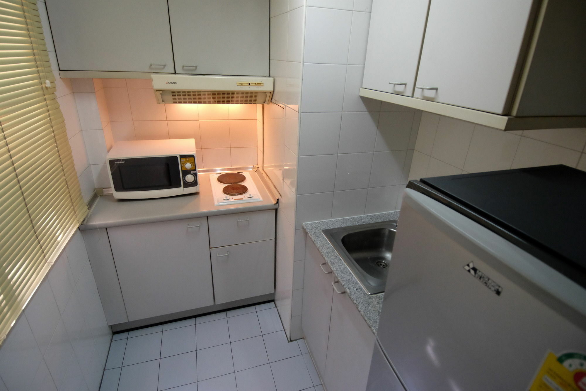 Alameda Suites Hotel Бангкок Экстерьер фото